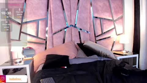 Isabel online show from December 2024 01:08:01 AM