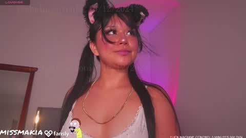 Snapshot of isabela_antonia_ chatting on December 2024 08:52:02 AM online show from December 2024 08:52:02 AM