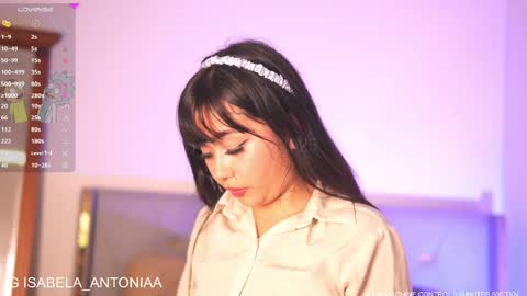 Snapshot of isabela_antonia_ chatting on March 2025 08:02:01 AM online show from March 2025 08:02:01 AM