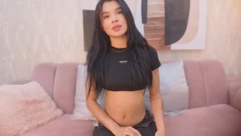 isabela  online show from February 2026 11:42:02 AM