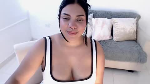 Snapshot of isabelateran chatting on May 2026 06:38:01 PM isabelateran online show from May 2026 06:38:01 PM