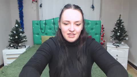 IsabelBlackberry online show from December 2024 01:17:01 PM