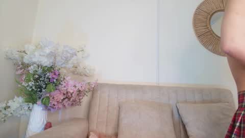 isabelgh_ online show from February 2026 03:26:01 AM