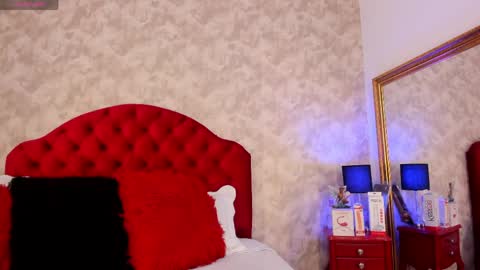 Snapshot of isabell_13 chatting on April 2026 03:39:01 PM Isabell 13 online show from April 2026 03:39:01 PM
