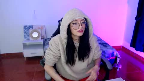 isabella__777 online show from November 2025 04:22:01 AM