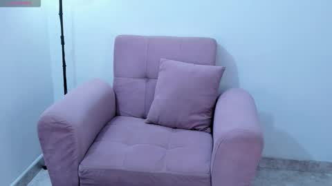 ISABELLA online show from October 2025 11:57:02 PM