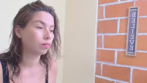isabellaa_smith03 online show from September 2025 11:57:01 AM