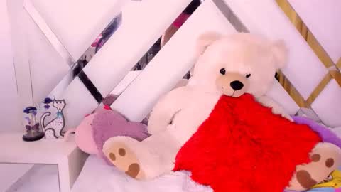 ISABELLA  online show from April 2026 01:04:01 AM