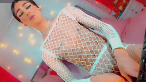 Snapshot of isabellagirs chatting on November 2025 02:44:01 PM isabellagirs online show from November 2025 02:44:01 PM