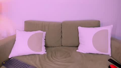 Snapshot of isabellas_smith chatting on March 2025 08:48:01 AM Martina IG martissmith01 online show from March 2025 08:48:01 AM