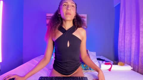 Isabella online show from February 2025 10:07:02 PM