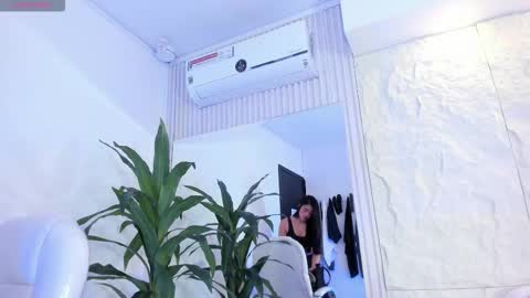 Isa  online show from December 2025 04:30:01 AM