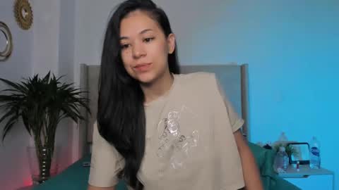 Isabelle Diaz online show from February 2025 11:31:01 AM