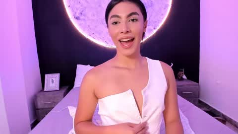 Isa online show from March 2025 01:27:01 AM