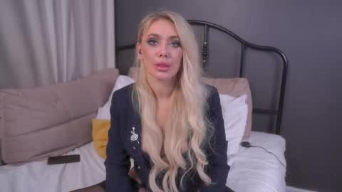 isadoradunkan online show from March 2025 12:33:02 AM