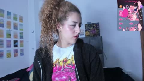 Isabela  online show from March 2025 04:35:02 AM