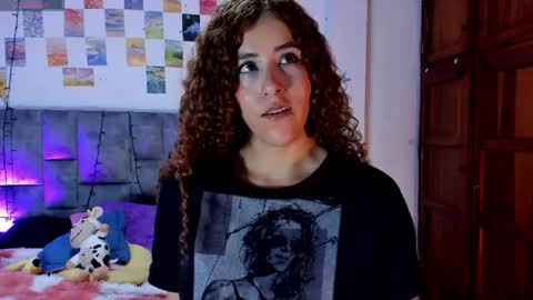 Isabela  online show from April 2026 04:37:01 AM