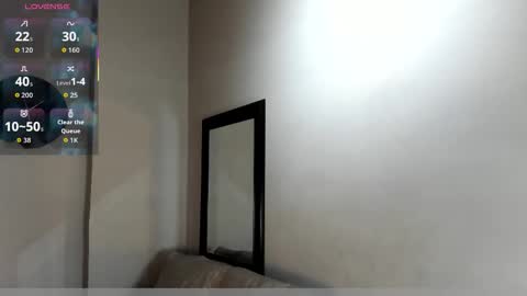 I S A  S AN D E R S  online show from November 2025 07:29:01 PM