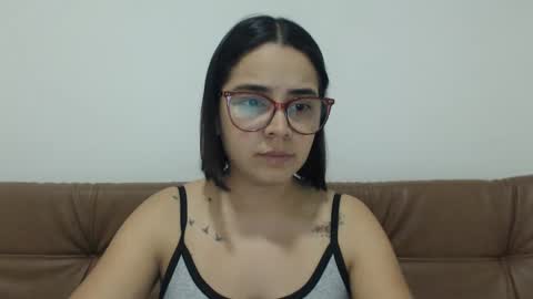 Emma online show from October 2025 03:15:01 AM