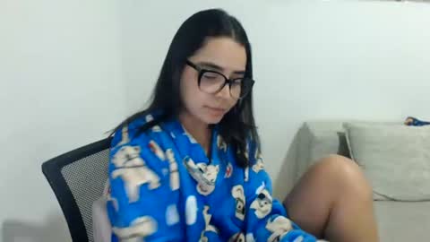 Emma online show from July 2026 03:04:01 AM