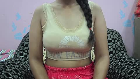 ishika_singh_ online show from June 2026 02:01:02 AM
