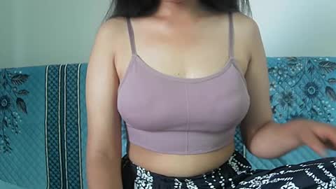 ishika_singh_ online show from June 2026 01:47:02 AM