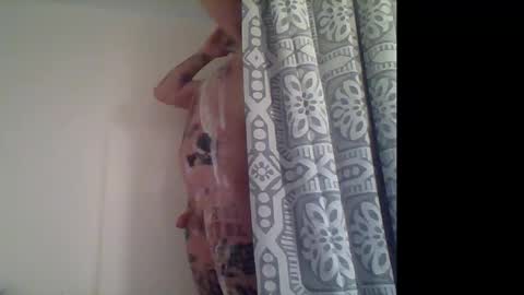 Snapshot of ishouldntbeonhereagain chatting on March 2026 06:52:01 AM Daddy Master Master Daddy online show from March 2026 06:52:01 AM