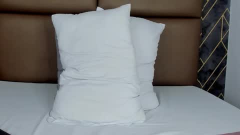 isidel79 online show from March 2026 12:53:01 PM