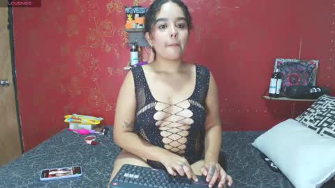 Isis Blade online show from November 2025 03:47:01 PM