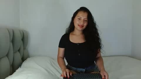 Isis  online show from March 2025 09:48:02 PM