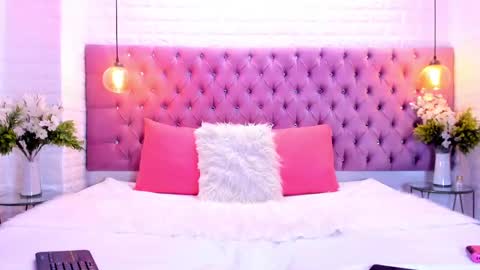 Isis  online show from October 2025 03:36:02 AM