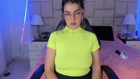 Pauli online show from December 2024 12:00:02 AM