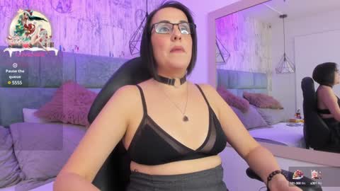 Isis online show from December 2024 04:47:02 PM