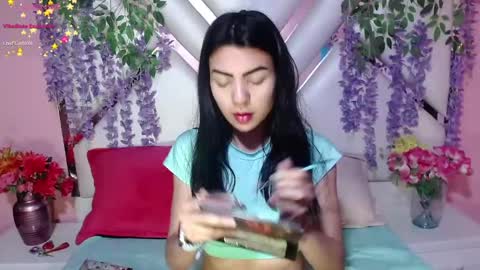 Snapshot of isisrousexx chatting on December 2024 03:18:02 AM isisrousexx online show from December 2024 03:18:02 AM