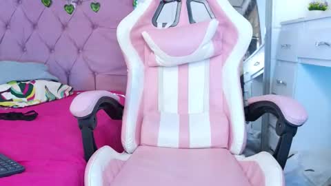 Isla Rosee18 online show from October 2025 01:20:02 AM