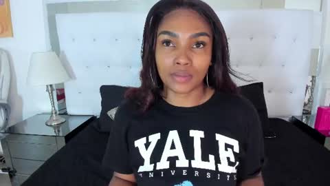 Snapshot of isla_scott chatting on July 2026 11:27:01 AM Vanessa online show from July 2026 11:27:01 AM