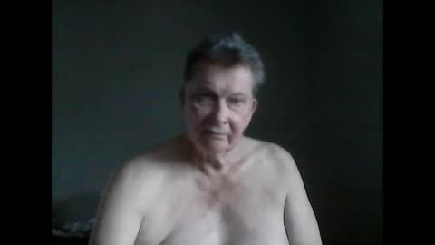 Snapshot of island625103 chatting on February 2025 09:02:01 PM island625103 online show from February 2025 09:02:01 PM