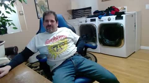 Jim online show from January 2025 10:16:02 PM