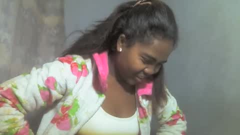 Snapshot of ismayrah chatting on June 2026 06:15:01 AM ismayrah online show from June 2026 06:15:01 AM