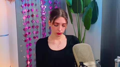 Emilia online show from February 2026 08:16:02 AM