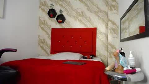 issa online show from October 2025 01:19:01 PM