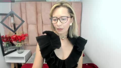 ISSA MILF online show from June 2026 01:39:02 PM