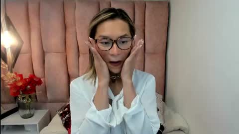 ISSA MILF online show from July 2026 01:26:01 PM