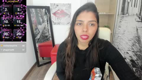 Snapshot of issa_nassar chatting on January 2025 04:27:01 PM Issa online show from January 2025 04:27:01 PM