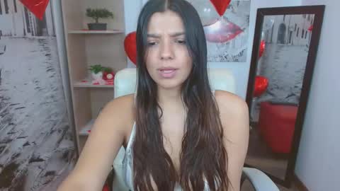 Snapshot of issa_nassar chatting on February 2025 02:32:02 PM Issa online show from February 2025 02:32:02 PM