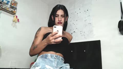 Snapshot of issabel_luxurymedellin chatting on December 2024 12:14:02 AM Issabel online show from December 2024 12:14:02 AM