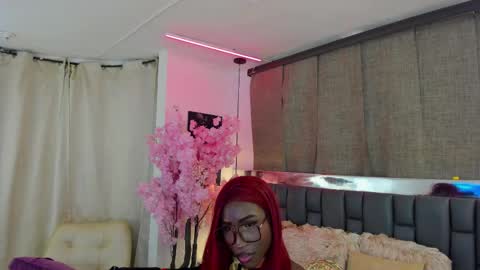 Iseey online show from February 2025 09:26:02 PM