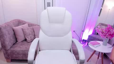 issi_loren online show from September 2025 06:08:02 PM