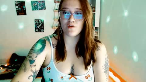 Yiz online show from February 2025 05:34:01 AM