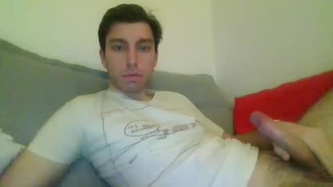 italian_boy_22 online show from February 2025 09:04:02 PM